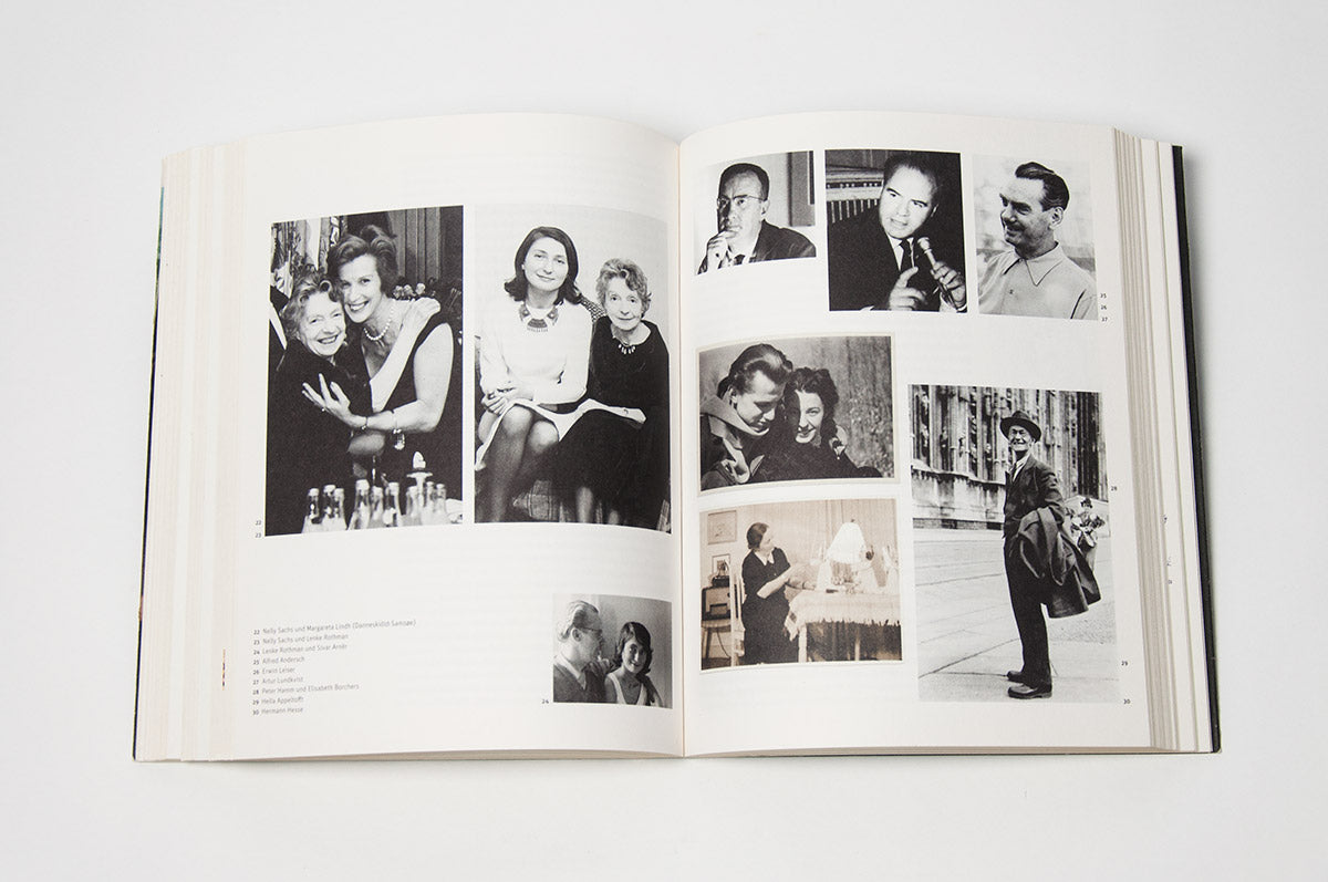 Das aufgeschlagene Buch "Nelly Sachs. Flucht und Verwandlung" zeigt das Layout einer bebilderten Doppelseite