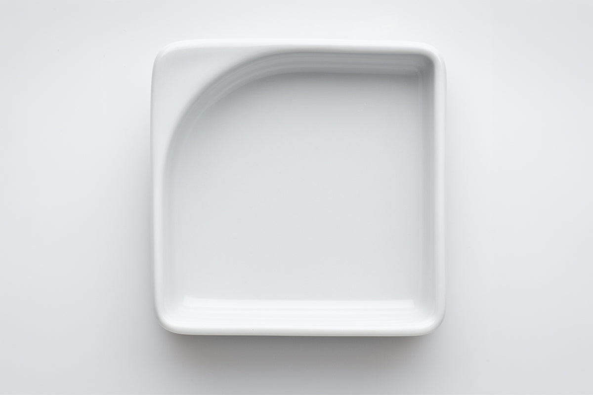 Kleine (Größe 1) viereckige Schale mit hohem Rand (21 mm)